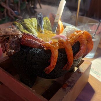 Rosa Madera - Molcahete!!! This was so good and it's big you can share with someone - Mexican Near Me - Santa Ana, California