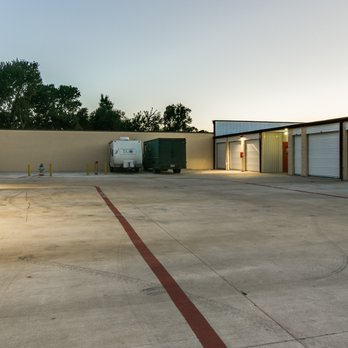 Advantage Storage - Self Storage Near Me - Garland, Texas