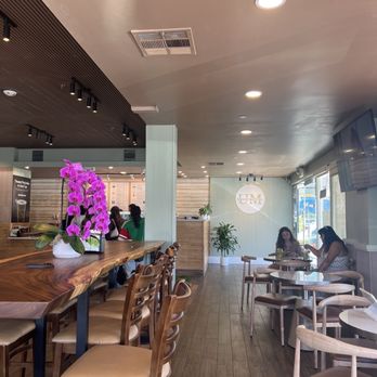 Urban Matcha - indoor seating - Coffee & Tea Near Me - San Diego, California Urban Matcha - indoor seating - Coffee & Tea Near Me - San Diego, California