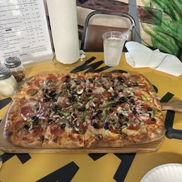 Supreme Pizza 17" Dinned in Supreme Pizza 17" Dinned in