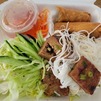 SP Café - Vermicelli BBQ Pork with Eggrolls - Bubble Tea Near Me - San Antonio, Texas SP Café - Vermicelli BBQ Pork with Eggrolls - Bubble Tea Near Me - San Antonio, Texas