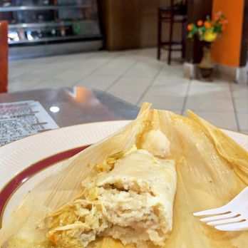 Restaurant Palos - Chicken tamales - New Mexican Cuisine Near Me - South Gate, California