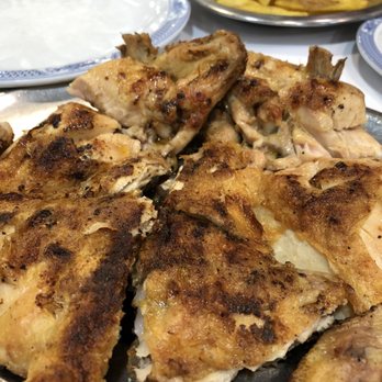 A Valenciana - Whole piri piri chicken (with fries and rice) - Steakhouses Near Me - Lisbon, 11