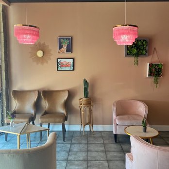 Tea Lala Boba & Che - Seating area - Bubble Tea Near Me - Greensboro, North Carolina Tea Lala Boba & Che - Seating area - Bubble Tea Near Me - Greensboro, North Carolina