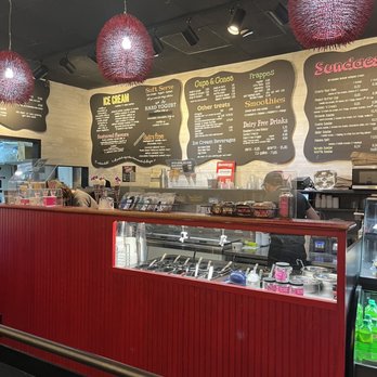 J P Licks - Ice Cream & Frozen Yogurt Near Me - Somerville, Massachusetts