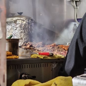 Tacos Mi Reynita - After you order, you see this beautiful sight! Meats that never touch a tub. From the grill and straight to the tortilla they go! - Tacos Near Me - Hayward, California
