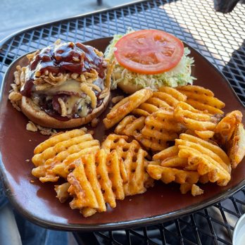 Whiskey C Kitchen + Bar - Sports Bars Near Me - Waitsburg, Washington Whiskey C Kitchen + Bar - Sports Bars Near Me - Waitsburg, Washington