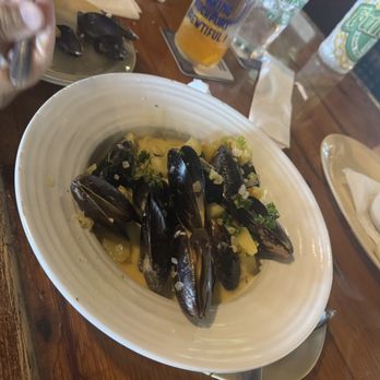 Fulton’s Irish Pub & Grill - Mussels in a potato and onion broth. - Irish Pub Near Me - Fulton, Texas