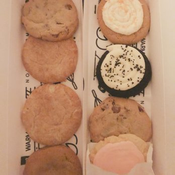 Crumbl - Arcadia - Bakeries Near Me - Phoenix, Arizona