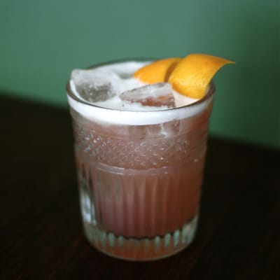 Pauly Bar by null