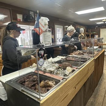 Snow's BBQ - Inside - Barbeque Near Me - Lexington, Texas