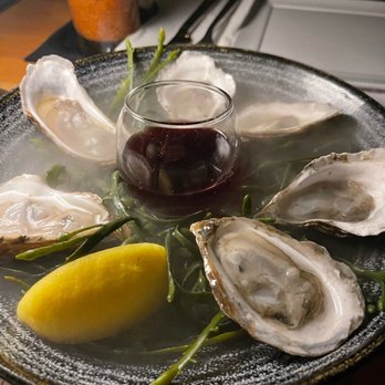 Rusty Pelican - Miami - Seasonal Oysters - Seafood Near Me - Key Biscayne, Florida Rusty Pelican - Miami - Seasonal Oysters - Seafood Near Me - Key Biscayne, Florida
