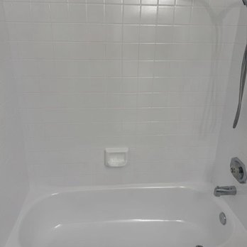 Unique Reglaze - Reglazing the bathtub - Refinishing Services Near Me