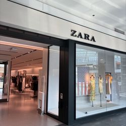 Zara - Zara, Fashion Centre at Pentagon City