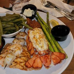 Dock of the Bay - Carrollton - Broiled seafood platter
