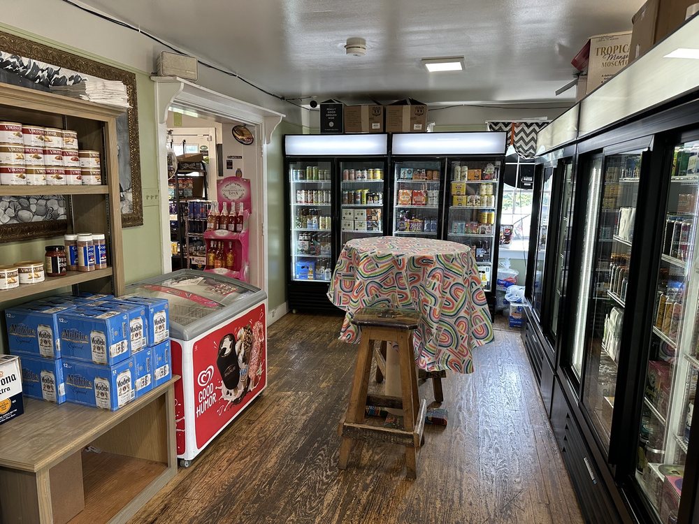 Social spots from Vino9MARKET