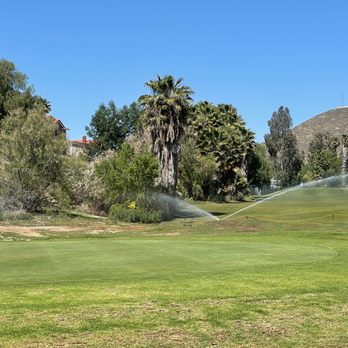 Cresta Verde Golf Course - Sprinklers on in the middle of the day! - Golf Near Me - Corona, California