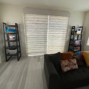 Blinds Express - Roman shades in natural material - Shades & Blinds Near Me - Victorville, California Blinds Express - Roman shades in natural material - Shades & Blinds Near Me - Victorville, California