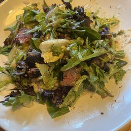 9 oz Steak Salad. - late photo grab - medium rare perfectly ! WITHOUT Tomatoes n cucumbers n blue cheese sub Caesar dressing 9 oz Steak Salad. - late photo grab - medium rare perfectly ! WITHOUT Tomatoes n cucumbers n blue cheese sub Caesar dressing