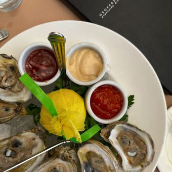 Geoffrey's Malibu - Seafood Near Me - Malibu, California Geoffrey's Malibu - Seafood Near Me - Malibu, California