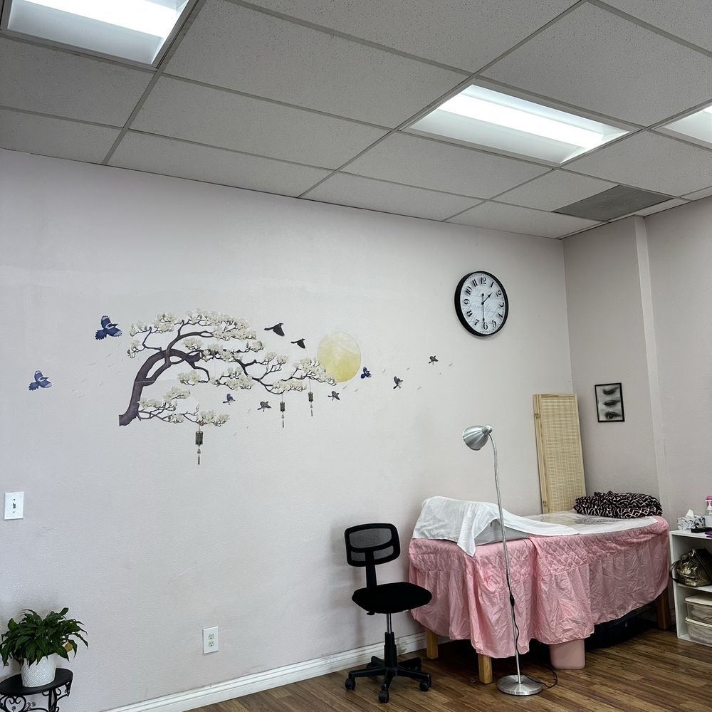 Summer Beauty - They also do eyelashes extensions and thread eyebrow shaping - Eyelash Service Near Me - Pasadena, California Summer Beauty - They also do eyelashes extensions and thread eyebrow shaping - Eyelash Service Near Me - Pasadena, California