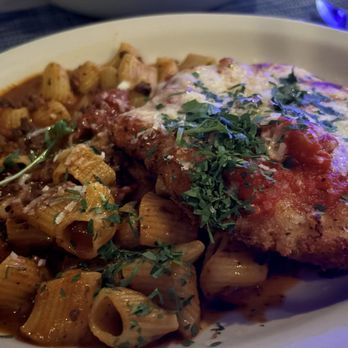Tonno Gloucester - Chicken Parmigiana with Bolognese - Italian Near Me - Gloucester, Massachusetts Tonno Gloucester - Chicken Parmigiana with Bolognese - Italian Near Me - Gloucester, Massachusetts