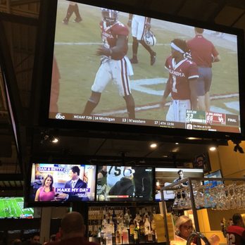 Buffalo Wild Wings - Chicken Wings Near Me - Morganville, New Jersey