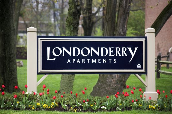 Londonderry Apartments by null
