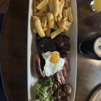 Hobnails Inn - Mixed Grill - Pubs Near Me