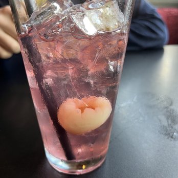 Fusion Lounge Bar & Grill - Red Lotus - Asian Fusion Near Me - Redding, California