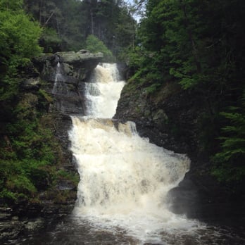 Raymondskill Falls - Middle Raymondskill Falls - Hiking Near Me - Milford, Pennsylvania Raymondskill Falls - Middle Raymondskill Falls - Hiking Near Me - Milford, Pennsylvania