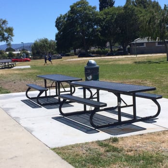 Catamaran Park - Picnic tables - Parks Near Me - San Mateo, California