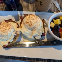 Classic Eggs Benedict
