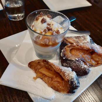 Mardi Gras Tuesday "A Taste Of New Orleans" Sherman Oaks - The delicious spring roll peach dessert. Nice and crispy! You dip in the ice cream. Very good! Dessert of The Day it's called. - Cajun/Creole Near Me - Sherman Oaks, California Mardi Gras Tuesday "A Taste Of New Orleans" Sherman Oaks - The delicious spring roll peach dessert. Nice and crispy! You dip in the ice cream. Very good! Dessert of The Day it's called. - Cajun/Creole Near Me - Sherman Oaks, California