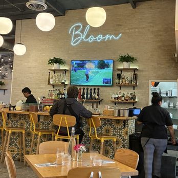 Bloom - bar area - American Near Me - Santa Clara, California Bloom - bar area - American Near Me - Santa Clara, California