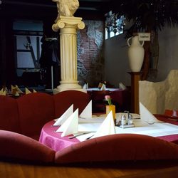 Athen - Innen - schön eingedeckt