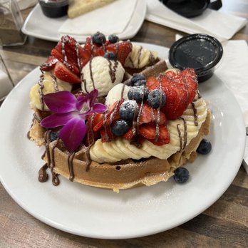 Victory Caffe - Coffee & Tea Near Me - Van Nuys, California