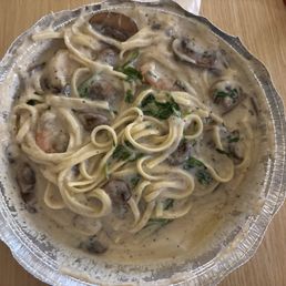 Truffle mushroom pasta with shrimp Truffle mushroom pasta with shrimp