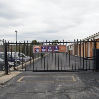 Public Storage - Self Storage Near Me - Schaumburg, Illinois