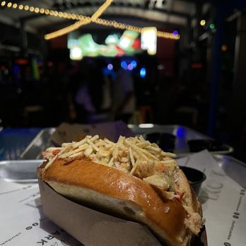 Boxi Park - lobster spot/lobster roll-- AMAZING!!! - Bars Near Me - Orlando, Florida Boxi Park - lobster spot/lobster roll-- AMAZING!!! - Bars Near Me - Orlando, Florida