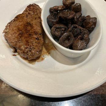 LongHorn Steakhouse - 6 oz sirloin and grilled shrooms - Steakhouses Near Me - Mount Pleasant, South Carolina LongHorn Steakhouse - 6 oz sirloin and grilled shrooms - Steakhouses Near Me - Mount Pleasant, South Carolina