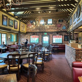 Mimi's Cafe - Spacious inside - Breakfast & Brunch Near Me - Monrovia, California Mimi's Cafe - Spacious inside - Breakfast & Brunch Near Me - Monrovia, California