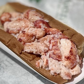 Sullivan's Castle Island - Maine Style Lobster Roll - Seafood Near Me - Boston, Massachusetts