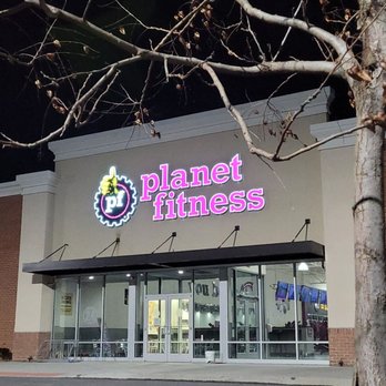 Planet Fitness - Entrance to Planet Fitness Hummelstown - Gyms Near Me - Hummelstown, Pennsylvania Planet Fitness - Entrance to Planet Fitness Hummelstown - Gyms Near Me - Hummelstown, Pennsylvania