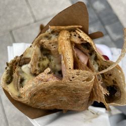 Crêperie Angélie - Ham/chicken/mushroom/cheese crepe