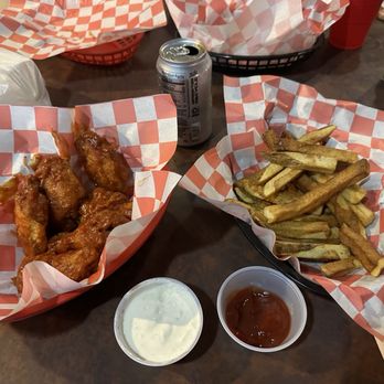 Mean Mug Wings & Things - Wings & Fries - Burgers Near Me - Columbus, Ohio