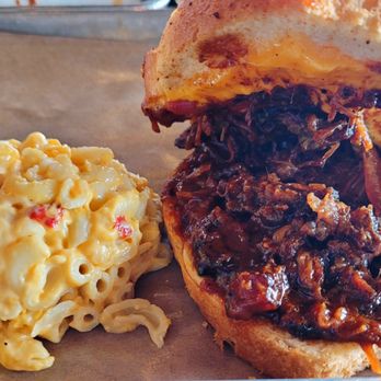 Dead End BBQ - Pulled Pork Sandwich - Barbeque Near Me - Knoxville, Tennessee