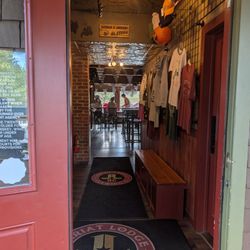 Lariat Lodge Brewing Company - Entrance