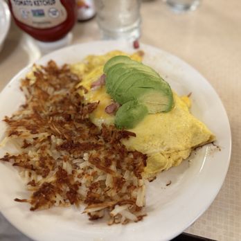 The Pancake Chef - Omlette and Hashbrowns - American Near Me - SeaTac, Washington
