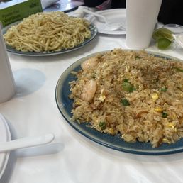73. Combination Fried Rice / Cơm Chiên Dương Châu 73. Combination Fried Rice / Cơm Chiên Dương Châu
